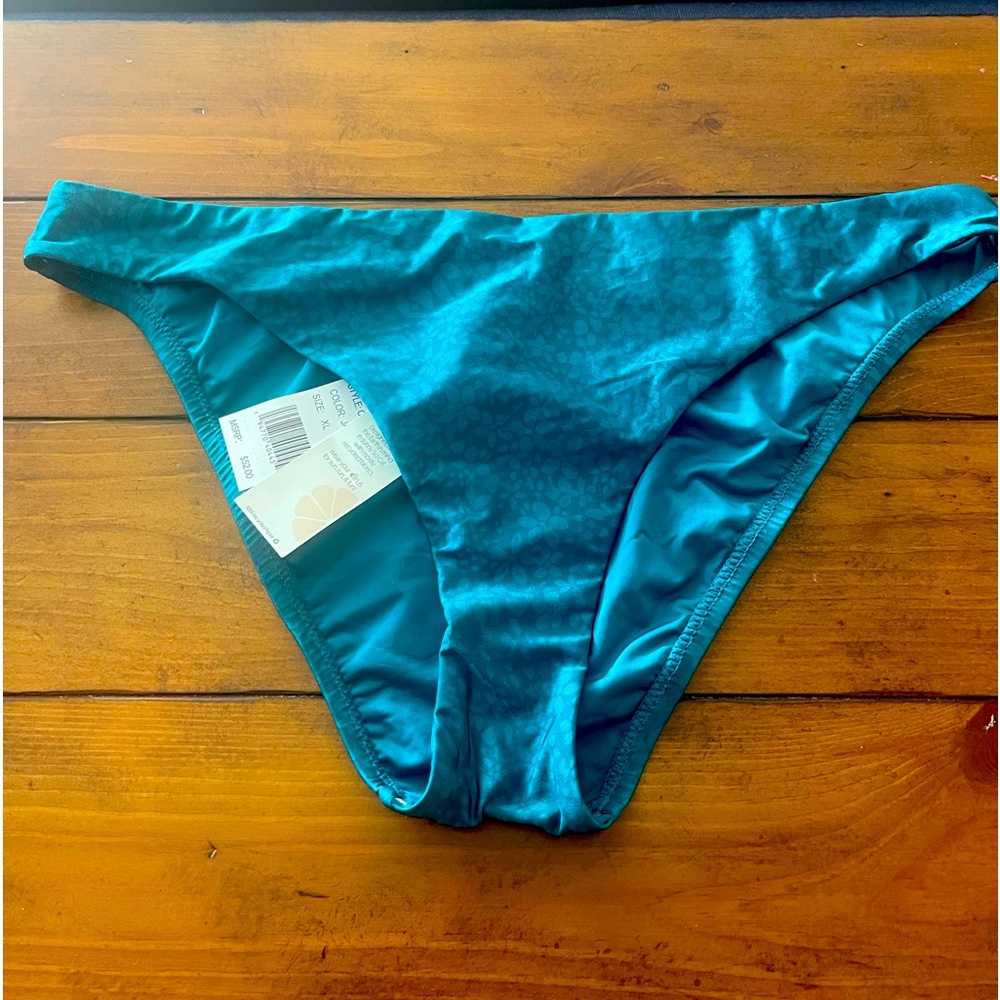 Citrus swim bottom NWT size XL